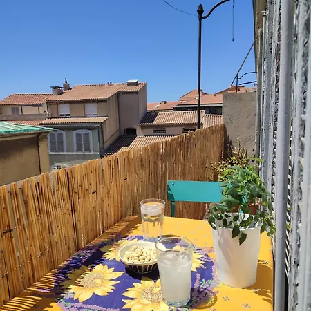 Sunny And Fully Furnished Duplex In Central Marseilles Buitenkant foto