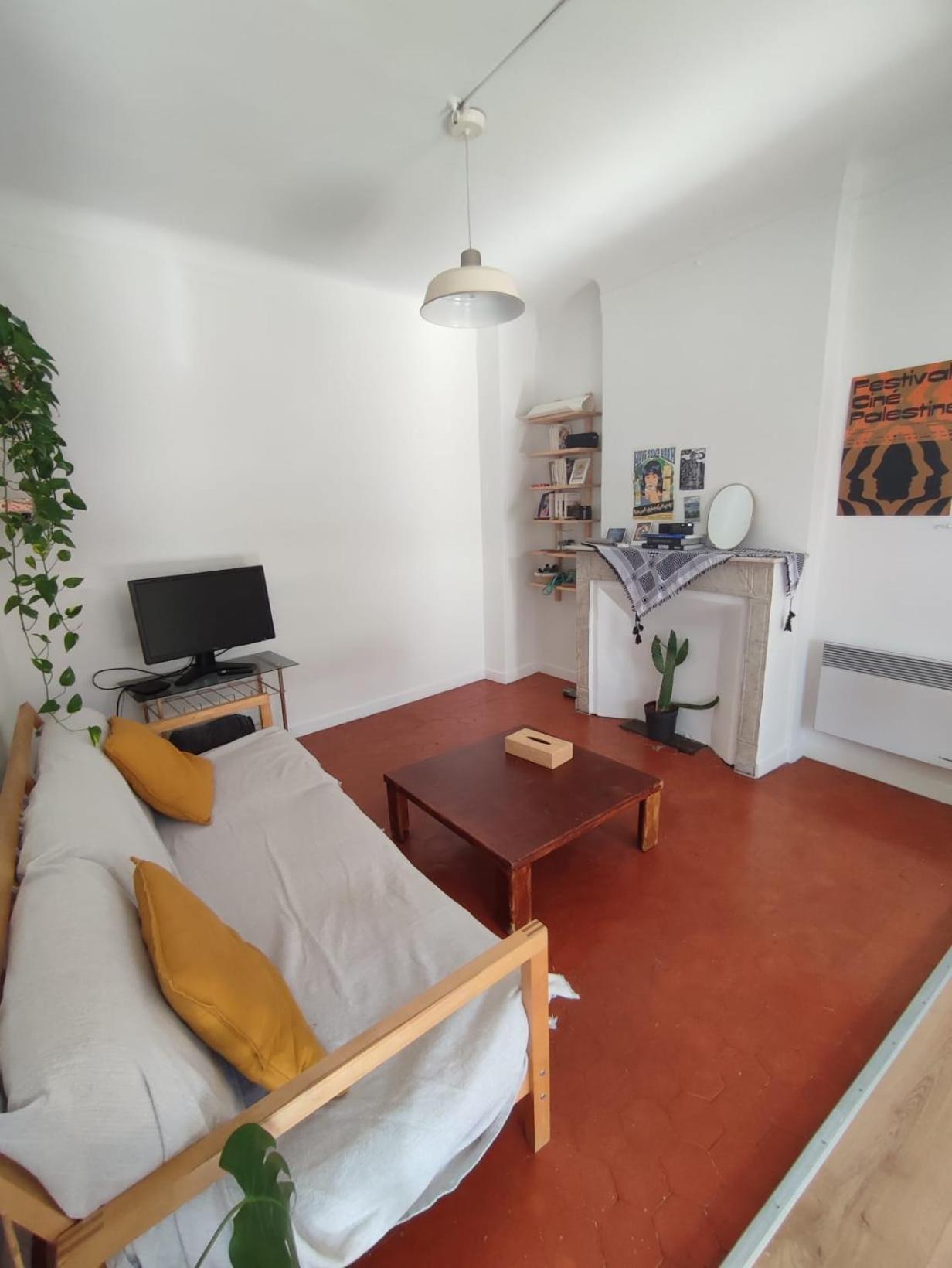 Sunny And Fully Furnished Duplex In